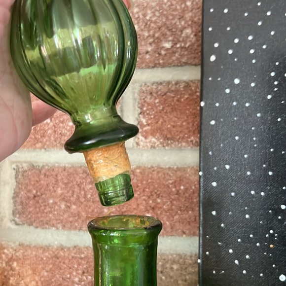 Vintage Empoli Italian Glass Genie Bottle with Stopper - Picture 3 of 3